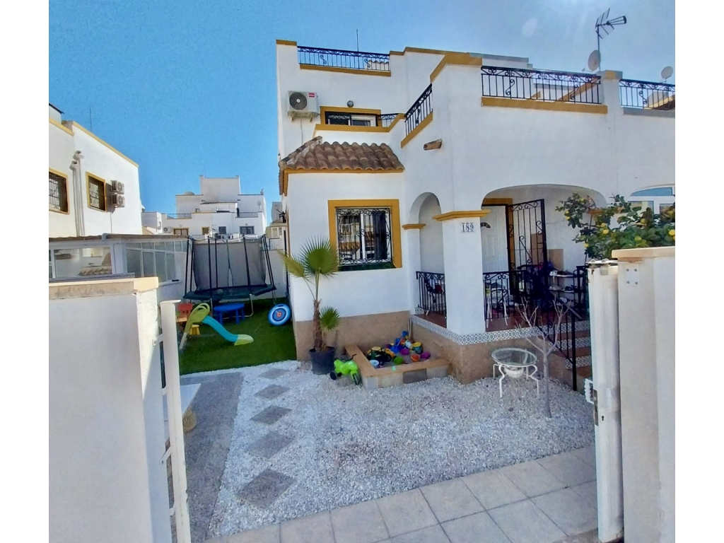 AVS033 Quad House for Sale in Los Altos, Spain Anita Violetta