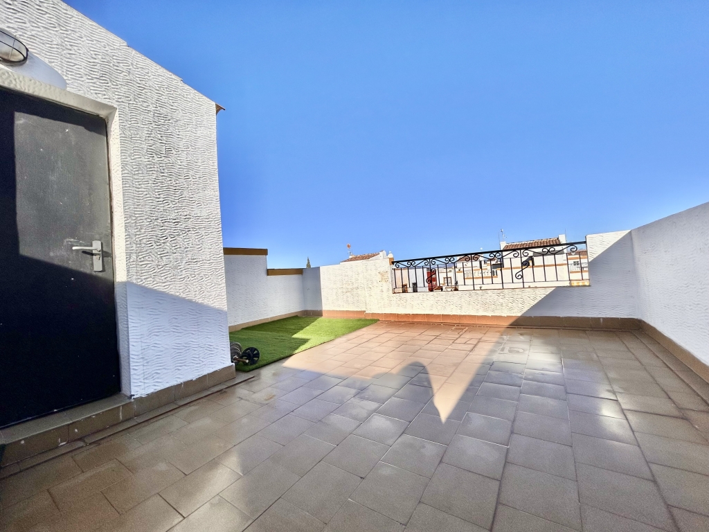 AVS033 Quad House for Sale in Los Altos, Spain Anita Violetta